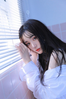 乖用下面把樱桃挤出来